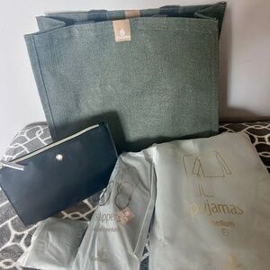 Emirates First Class Full Amenity Kit and Tote
